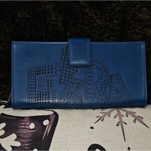 EUC Salvatore Ferragamo Blue Wallet